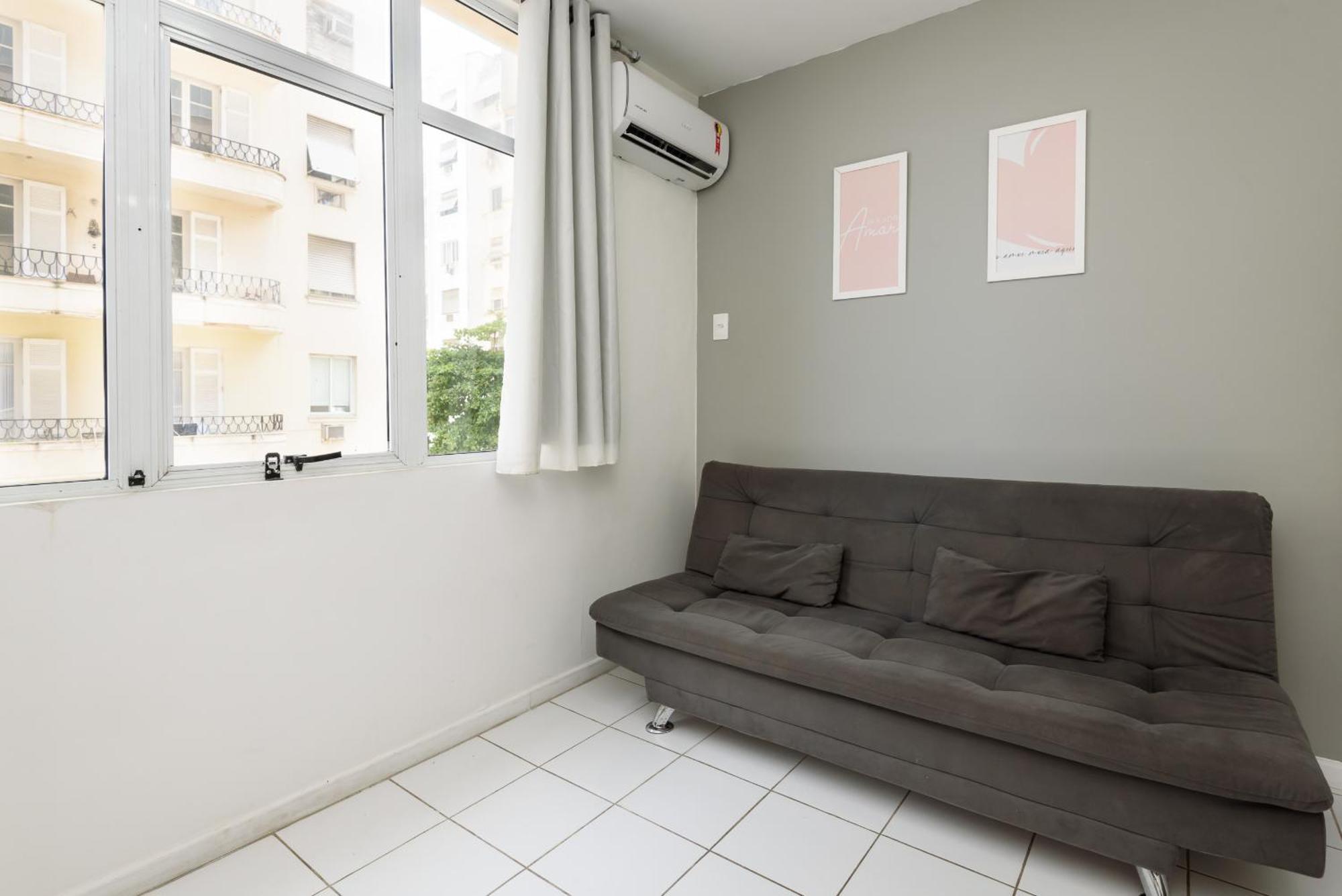 Apartamento Com Vista Parcial O Mar De Copacabana